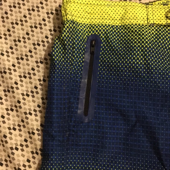 Body Glove Swim trunks XL (18) - Picture 2 of 5